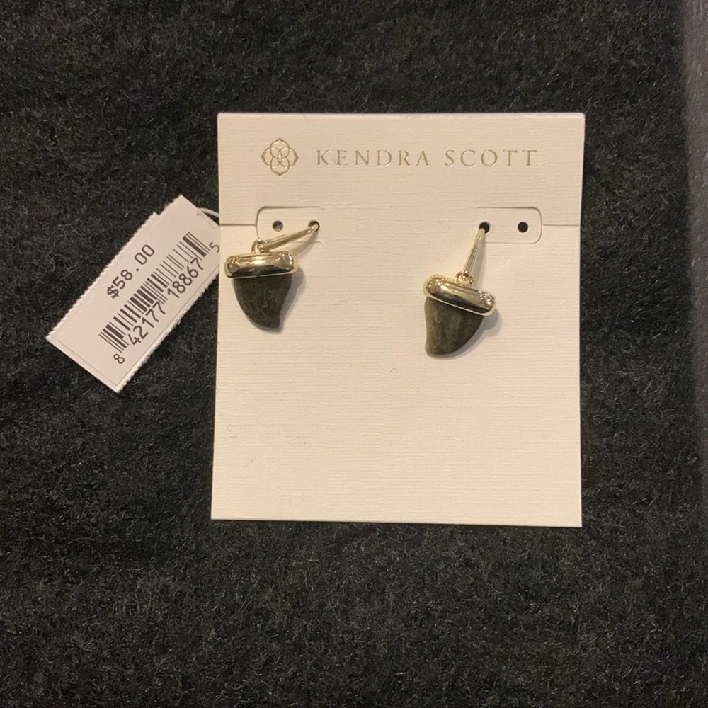 Earrings - Picture 3 of 3